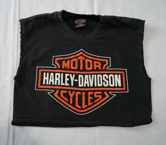 Shelton's HD Crop Tee