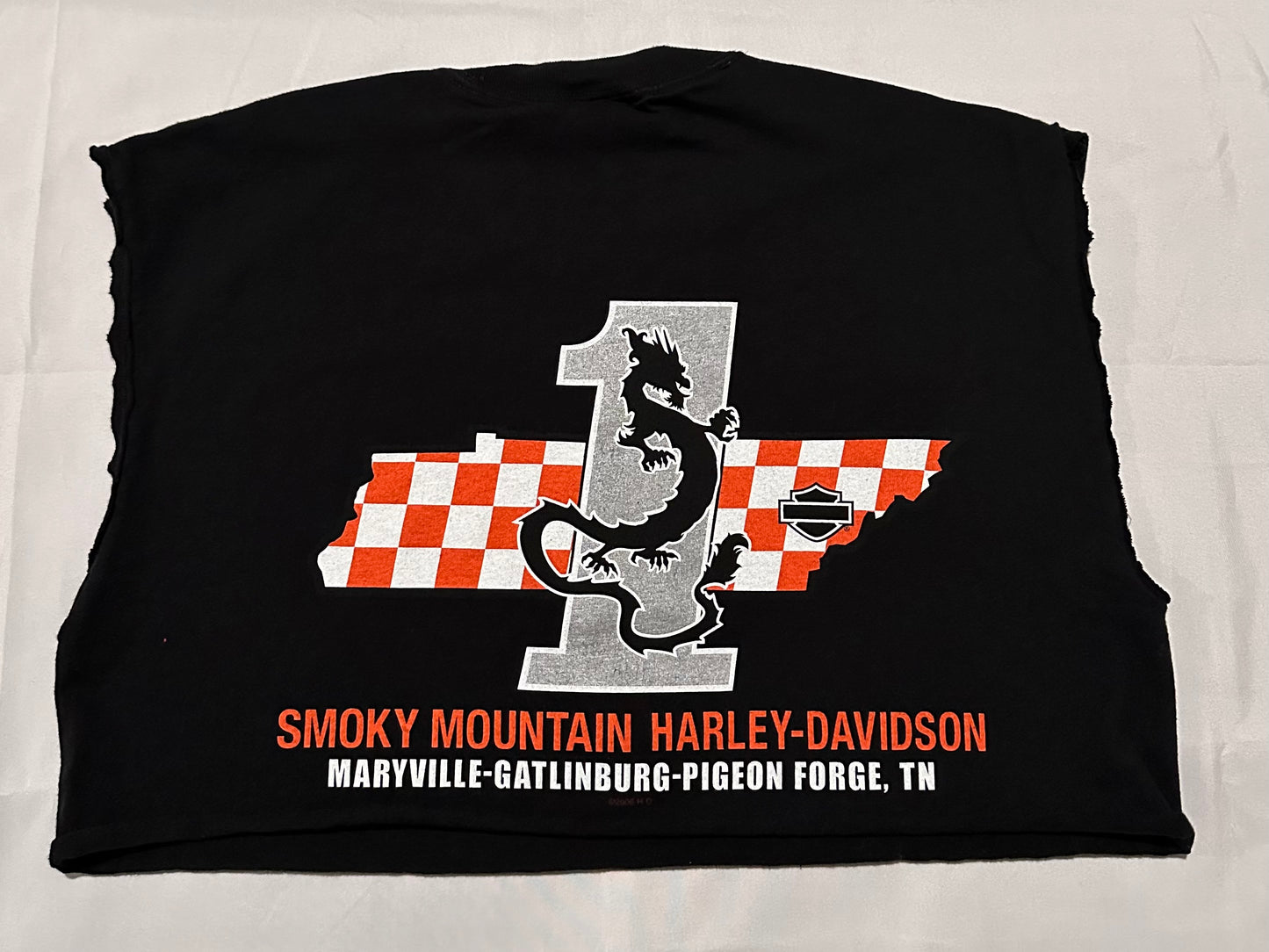 Smokey Mtn Hog HD Crop Tee