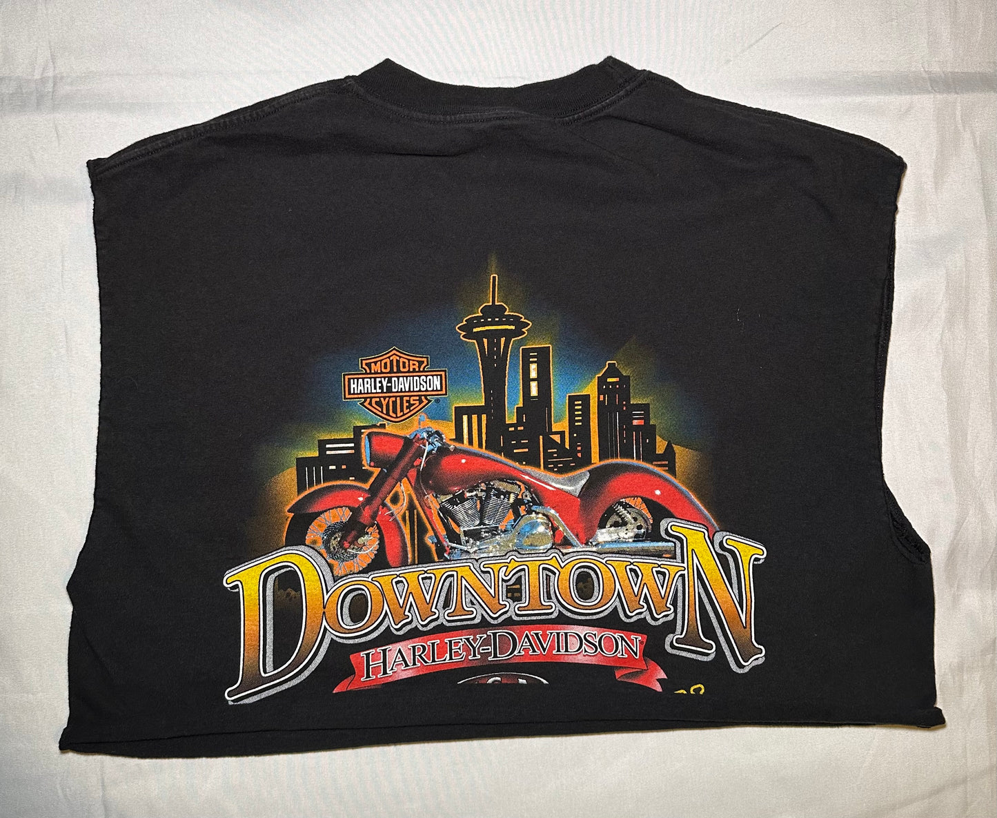 Downtown HD Crop T